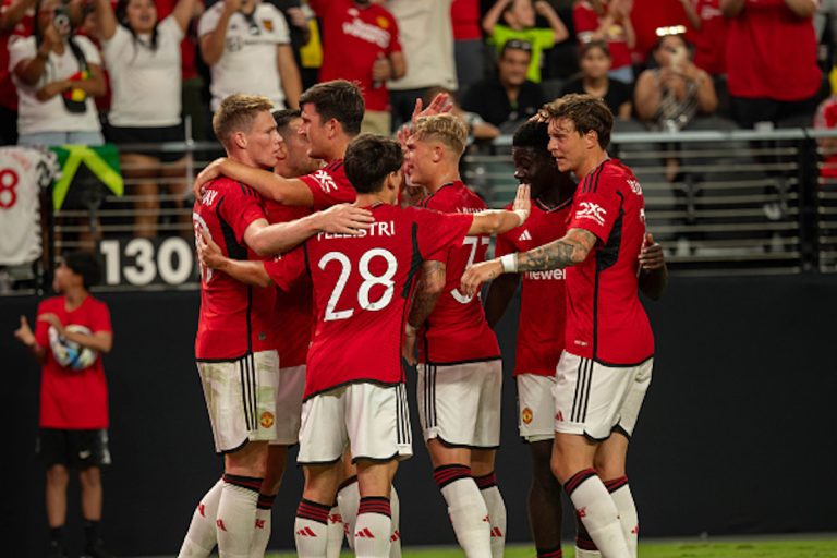 Harry Maguire with teammates