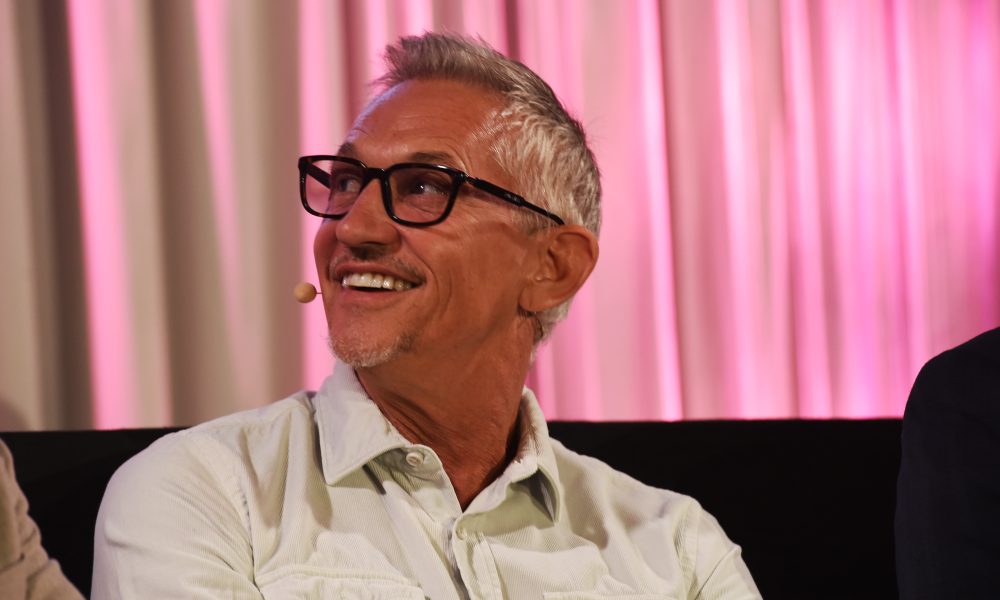 Gary Lineker labels Bryan Robson 'most complete player'