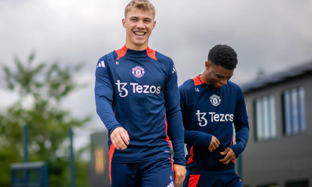 Manchester United players Hojlund and Amad