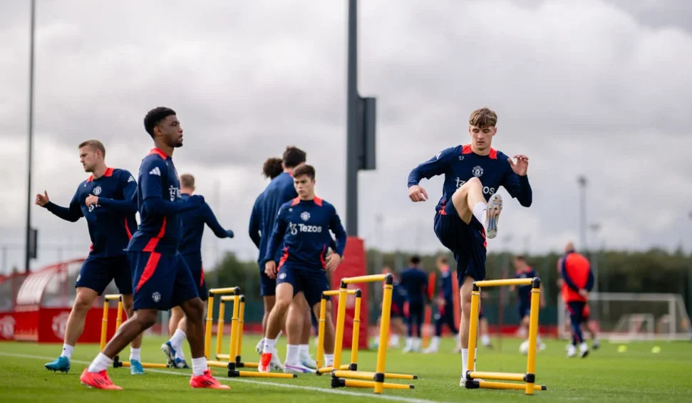 Sam Mather trains with Manchester United first team
