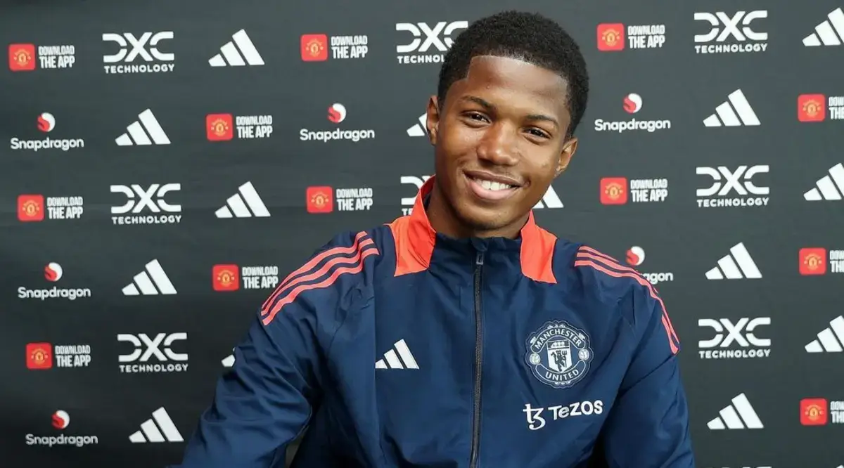 Chido Obi-Martin officially signs for Manchester United