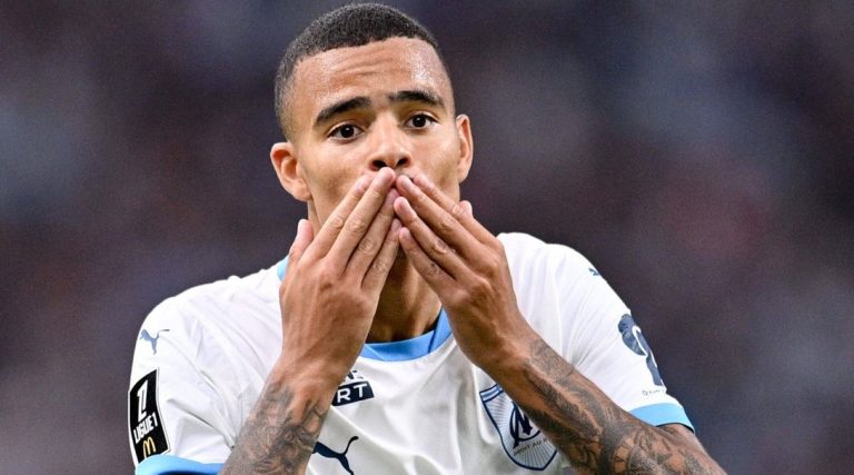 Mason Greenwood kiss