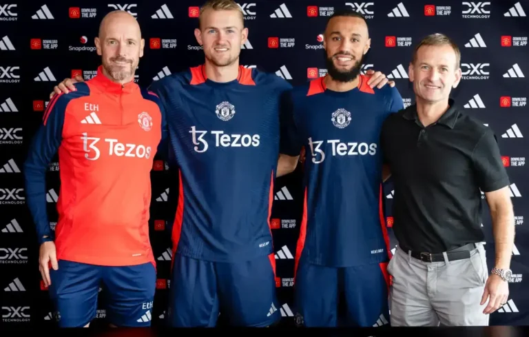 Matthijs de Ligt and Noussair Mazraoui sign for Manchester United