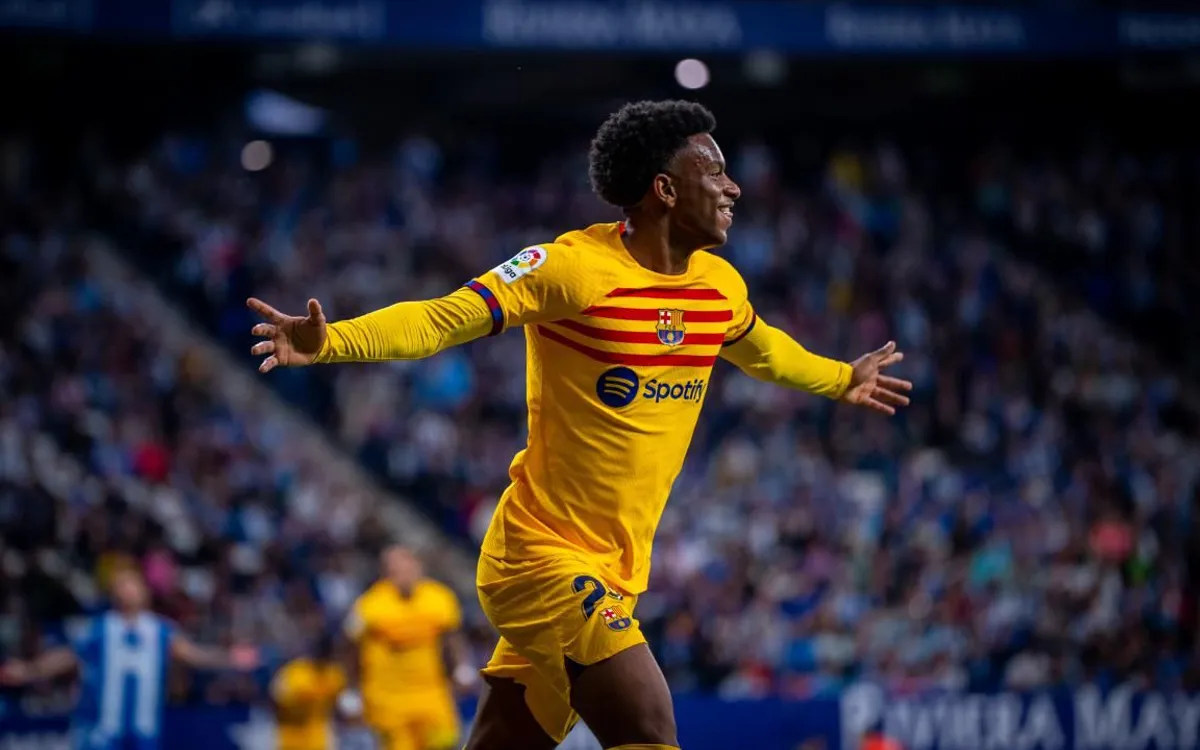 Alejandro Balde Barcelona Alejandro Garnacho