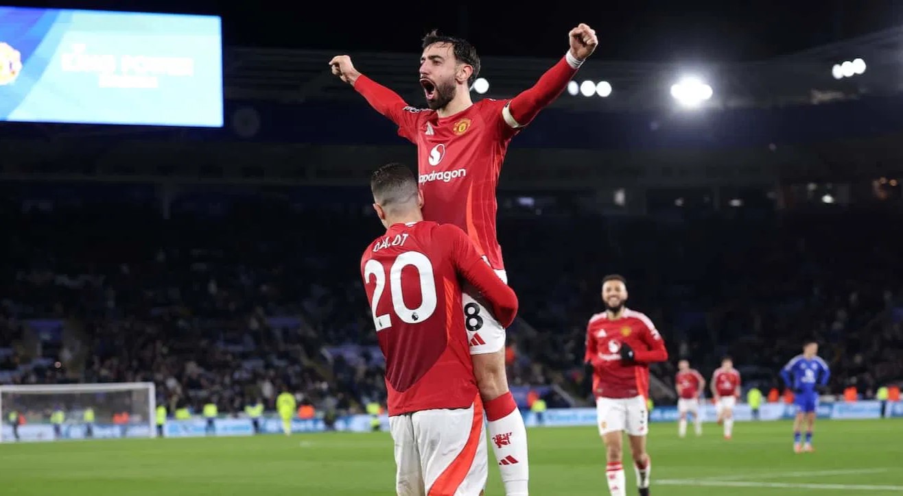 Bruno Fernandes celebration with Diogo Dalot