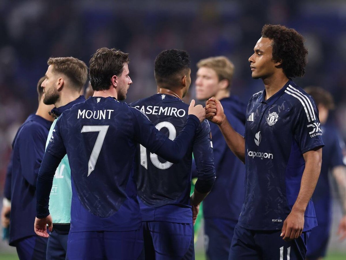 Manchester United vs Lyon Mason Mount and Joshua Zirkzee