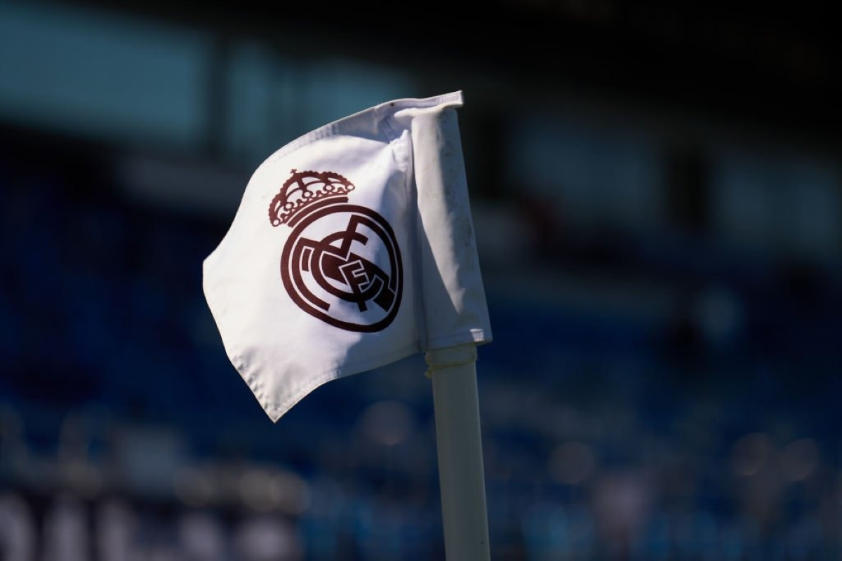 Real Madrid corner flag