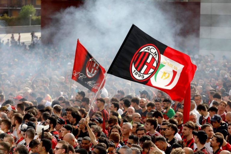 AC Milan fans