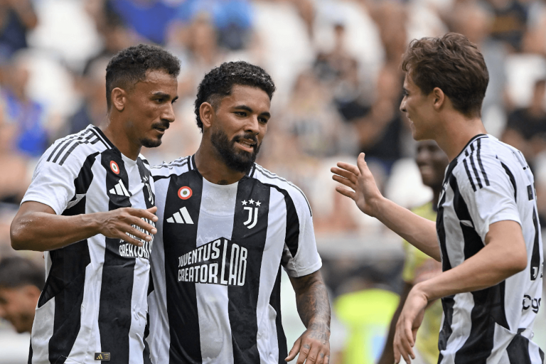 Juventus Douglas Luiz