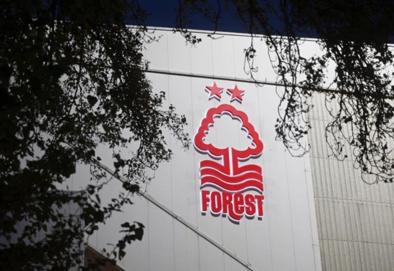 Nottingham Forest badge