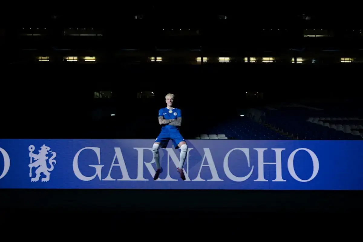 Alejandro Garnacho joins Chelsea