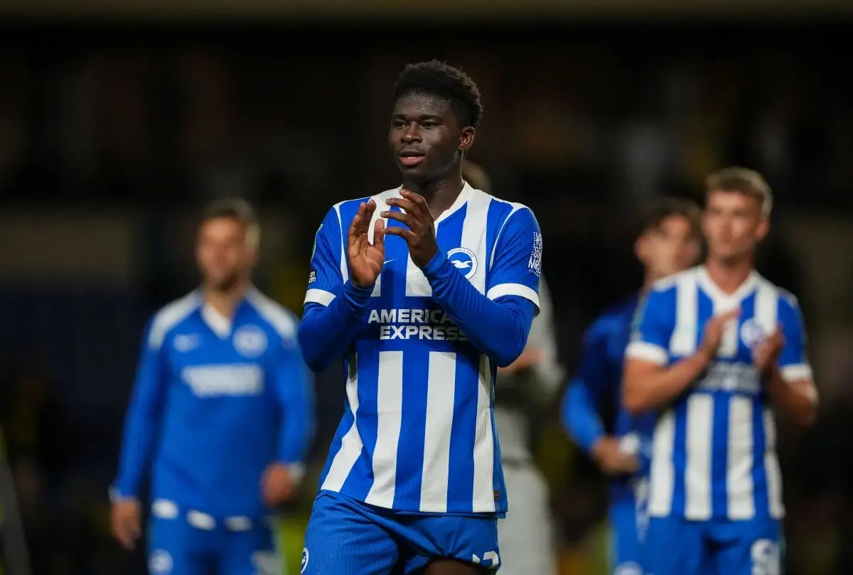 Carlos Baleba for Brighton clapping