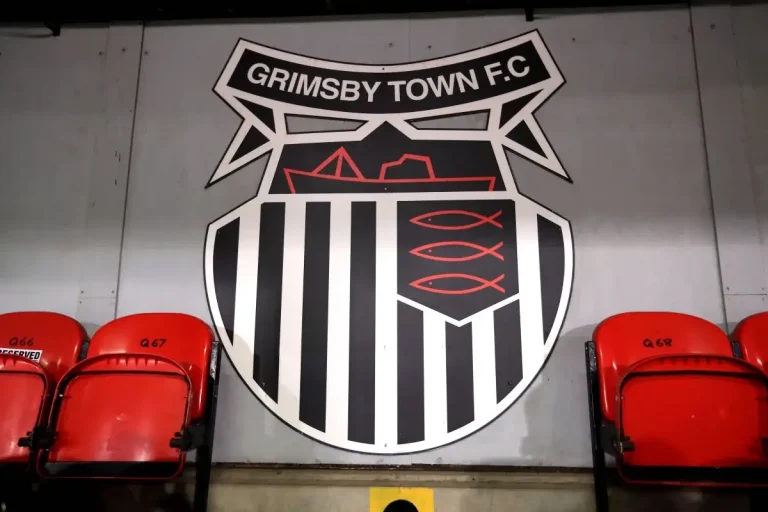 Grimsby Town Crest