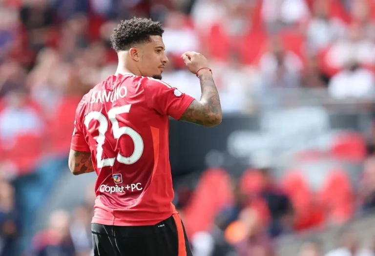 Jadon Sancho facing away