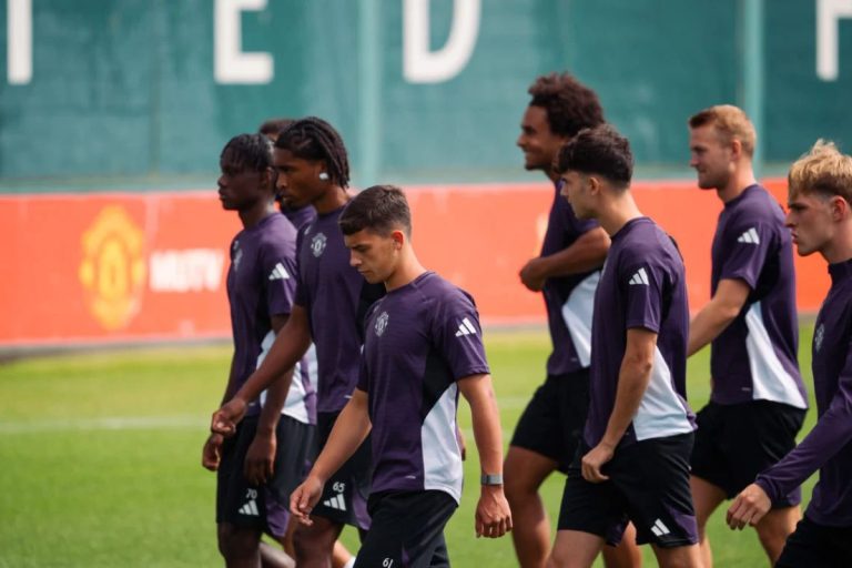 Manchester United training