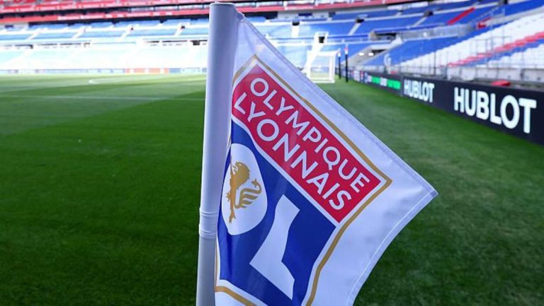 Olympique Lyonnais corner flag