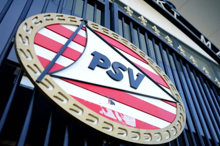 PSV Eindhoven Crest