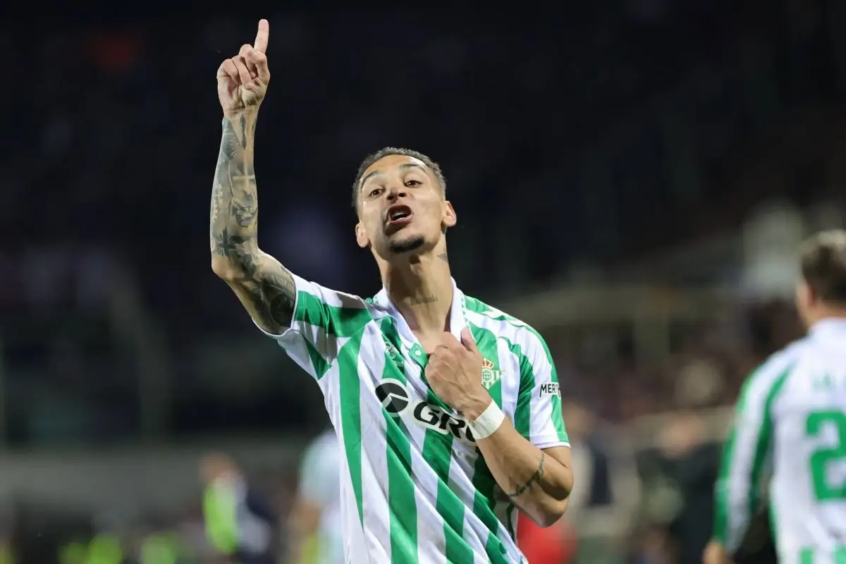 Antony for Real Betis celebrating