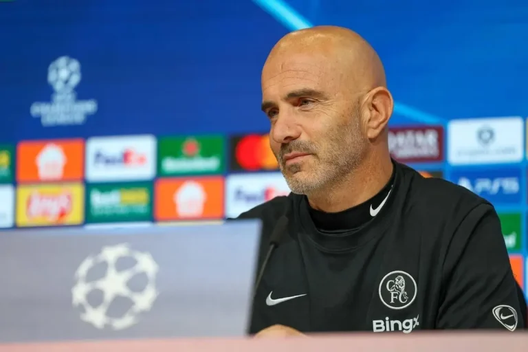Chelsea manager Enzo Maresca
