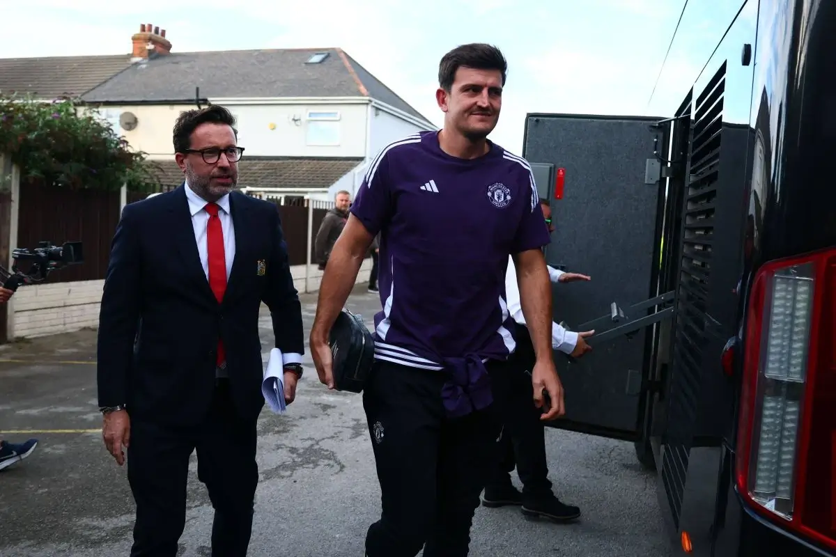 Harry Maguire getting off of team bus