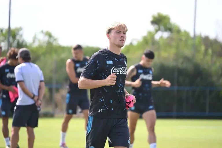 Rasmus Hojlund in Napoli training